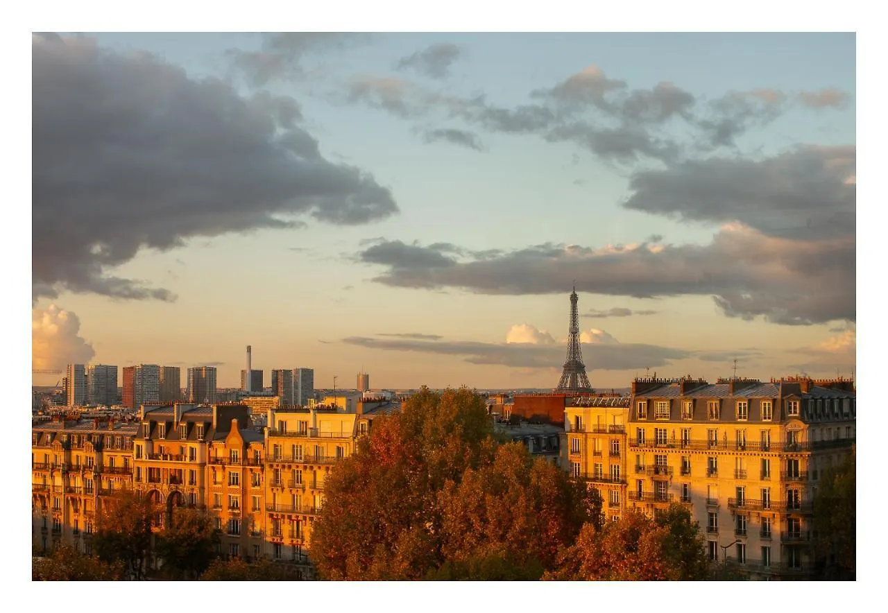 **** Hotel Novotel Paris Porte Versailles France